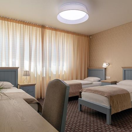 Hotel Sinchronas Telšiai Kültér fotó
