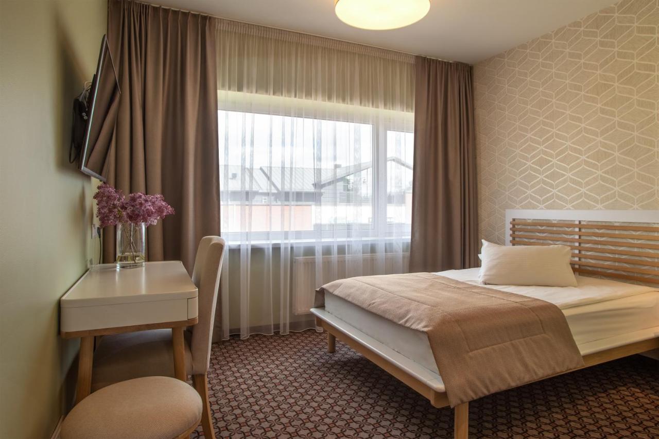 Hotel Sinchronas Telšiai Kültér fotó