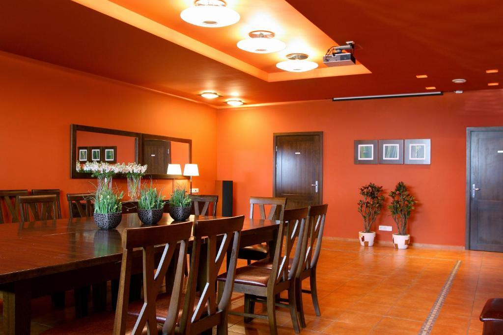 Hotel Sinchronas Telšiai Kültér fotó