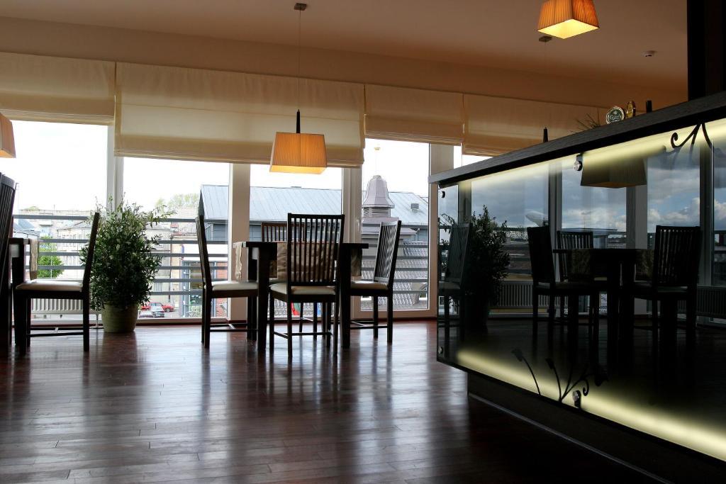 Hotel Sinchronas Telšiai Kültér fotó